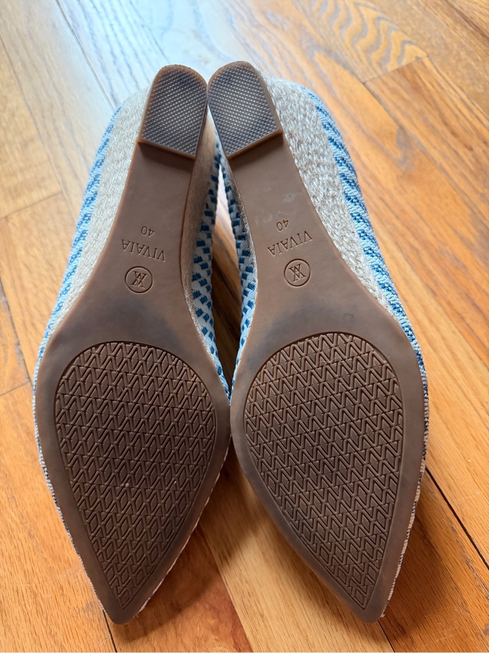 Vivaia Pointed-Toe Wedge Heels Bundle (2 Pairs) - Size 40 - Picture 8 of 8